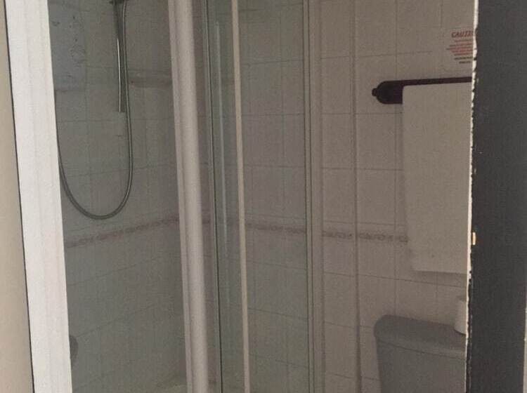 Hotel The Winchfield Inn