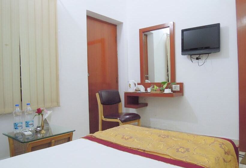 فندق Tokyo Vihar