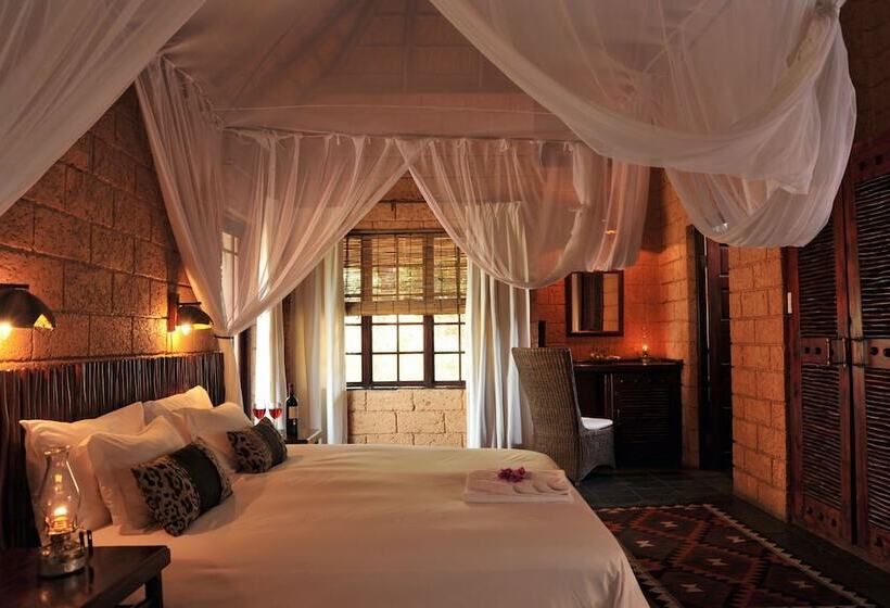 Hotel Zwahili Game Lodge & Spa