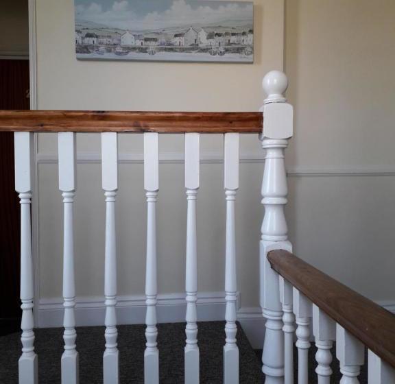 פנסיון Heatherleigh B&b And Flat