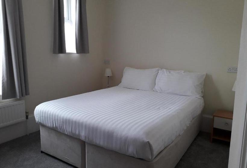 פנסיון Heatherleigh B&b And Flat