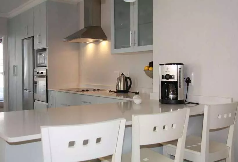 פנסיון Supertubes Guesthouse