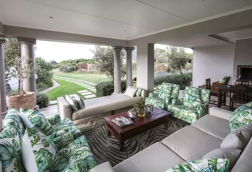 פנסיון Supertubes Guesthouse