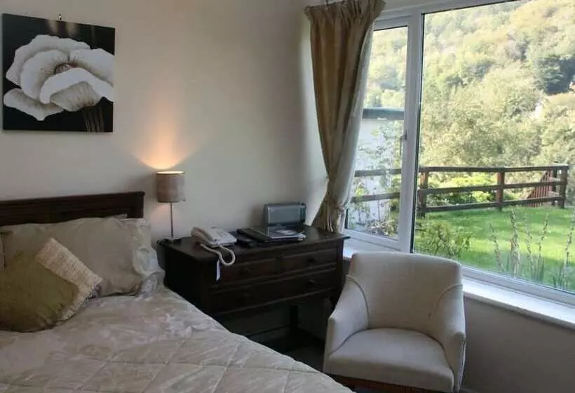 ペンション The Royal Lodge