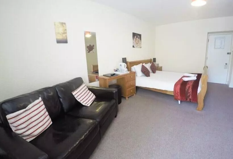 ペンション The Royal Lodge