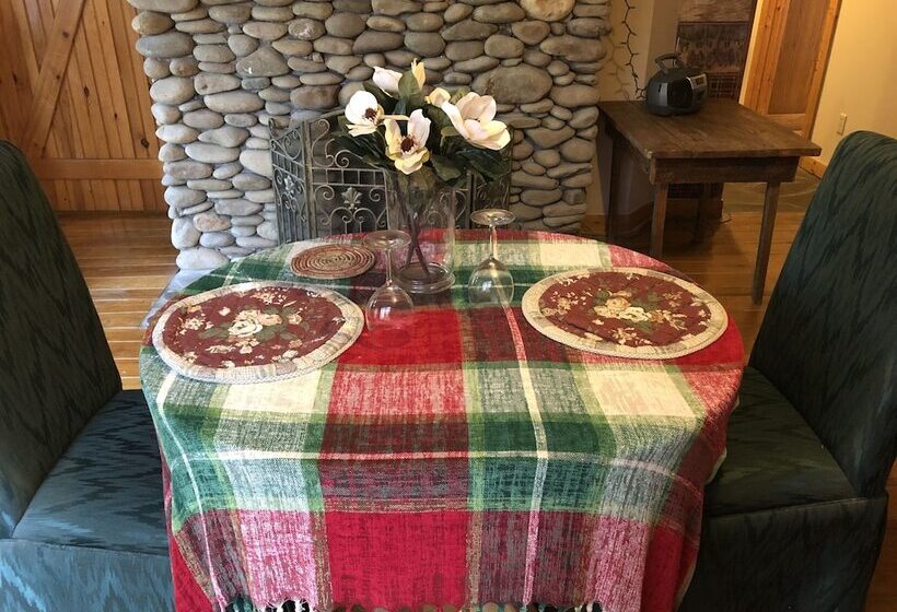 Smokies Bed And Breakfast