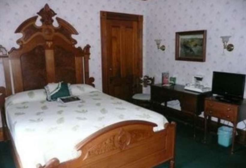 Squiers Manor B&b