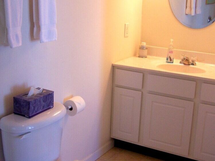 The Baywood Bed & Breakfast