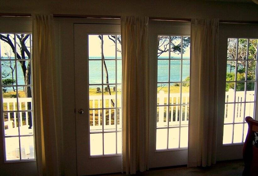 The Baywood Bed & Breakfast