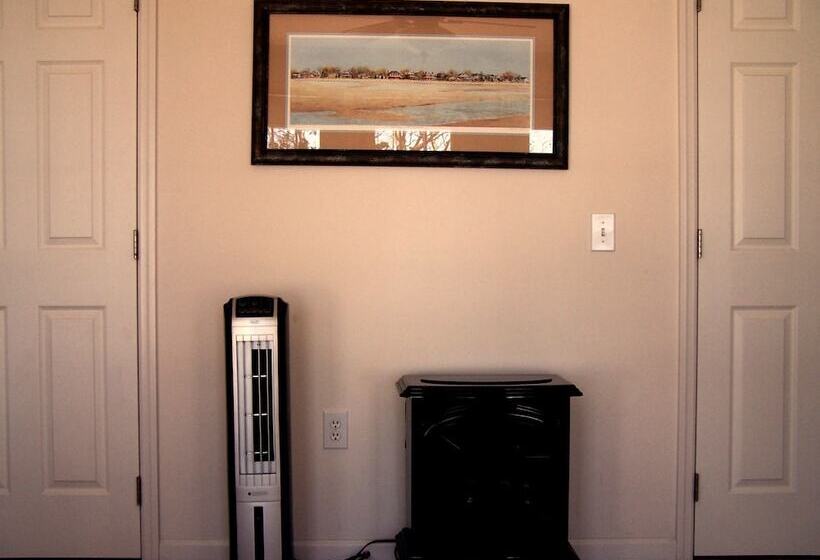 The Baywood Bed & Breakfast