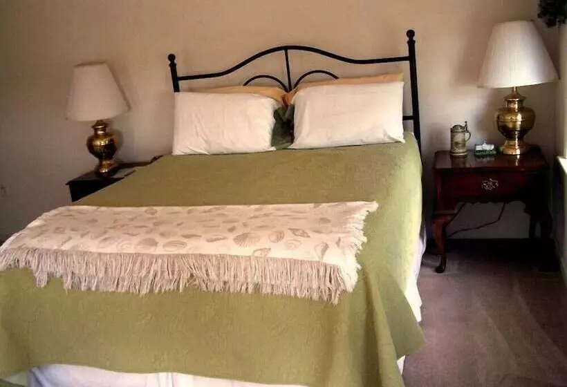 The Baywood Bed & Breakfast