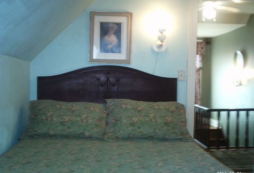 The Queen Anne House Bed And Breakfast