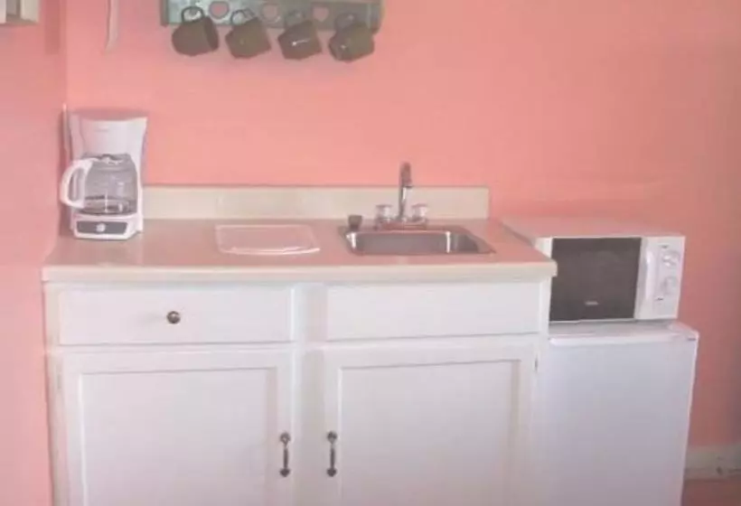 The Queen Anne House Bed And Breakfast