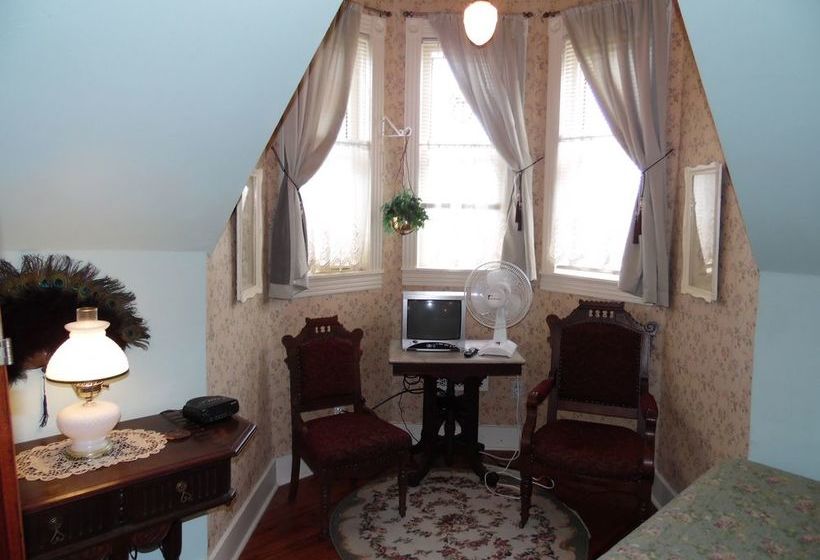 The Queen Anne House Bed And Breakfast