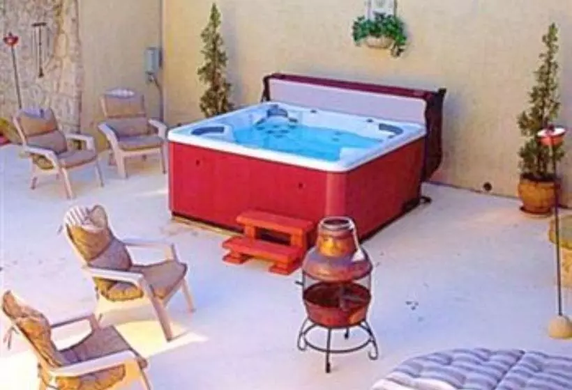 The Queen Anne House Bed And Breakfast