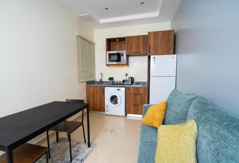 Vivian Park Al Aziziya