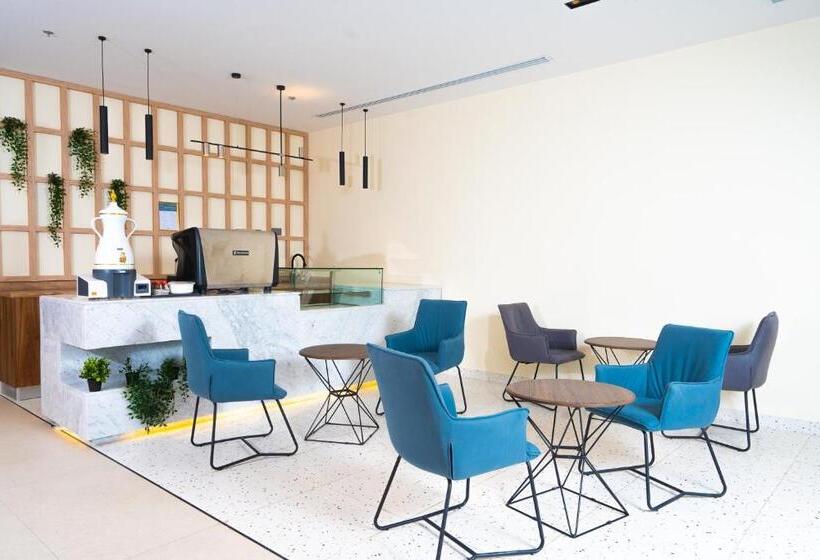 Vivian Park Al Aziziya