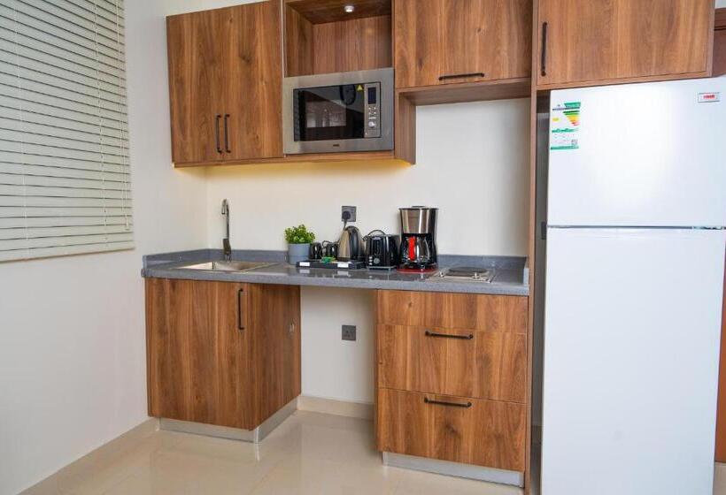 Vivian Park Al Aziziya