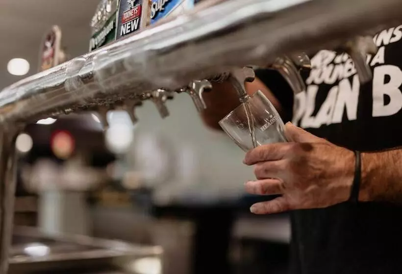 Beach & Bay Stay Motel