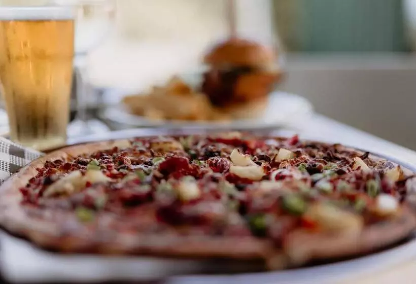 Beach & Bay Stay Motel