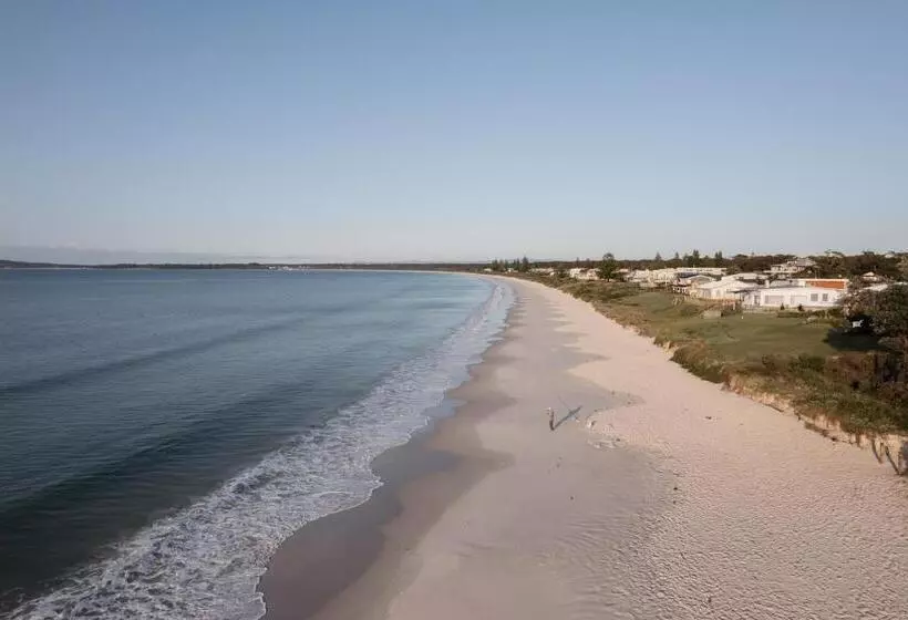 Beach & Bay Stay Motel