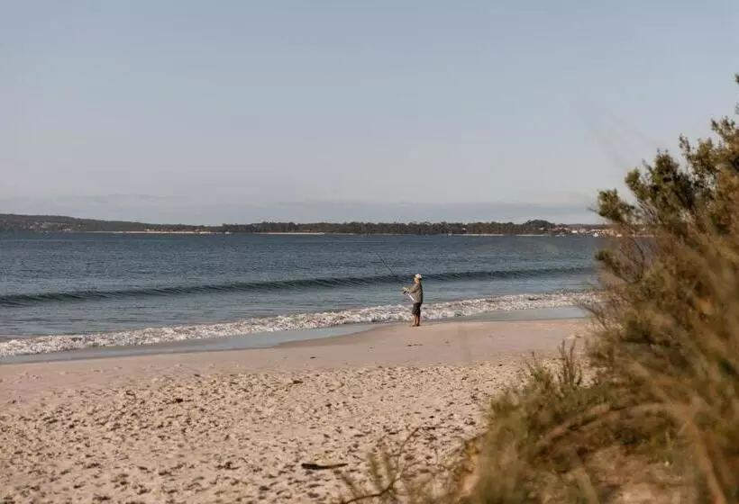 Beach & Bay Stay Motel