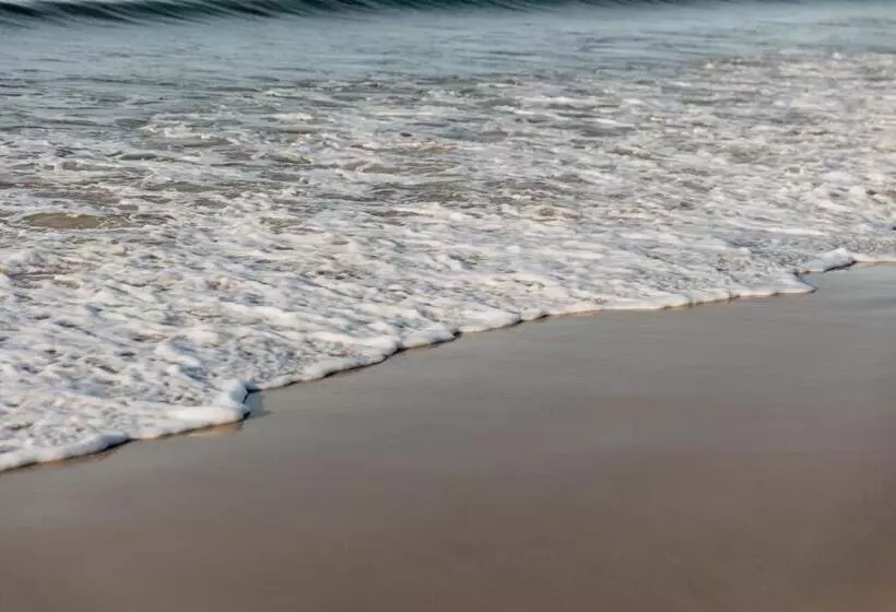 Beach & Bay Stay Motel