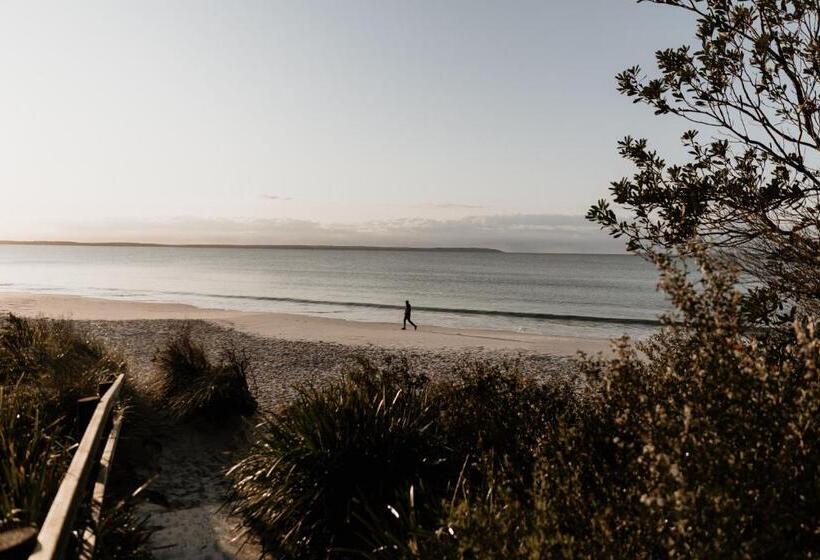 Beach & Bay Stay Motel