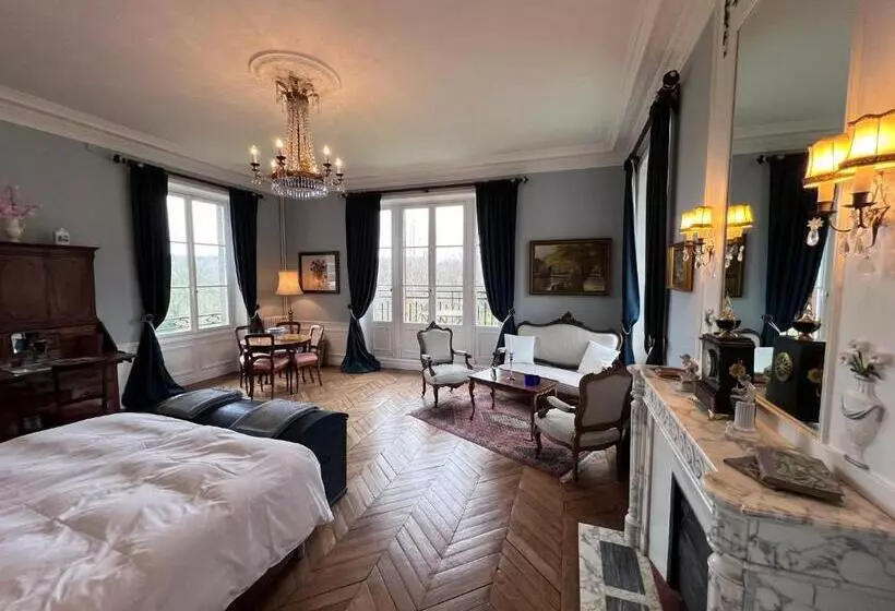 Aamiaismajoitus (B&B) Chateau Du Gue Aux Biches