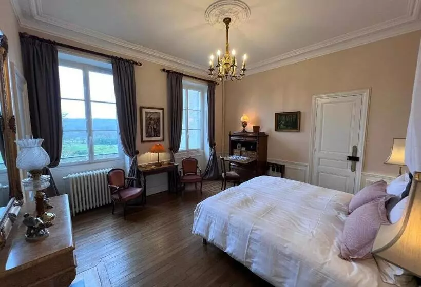 Aamiaismajoitus (B&B) Chateau Du Gue Aux Biches