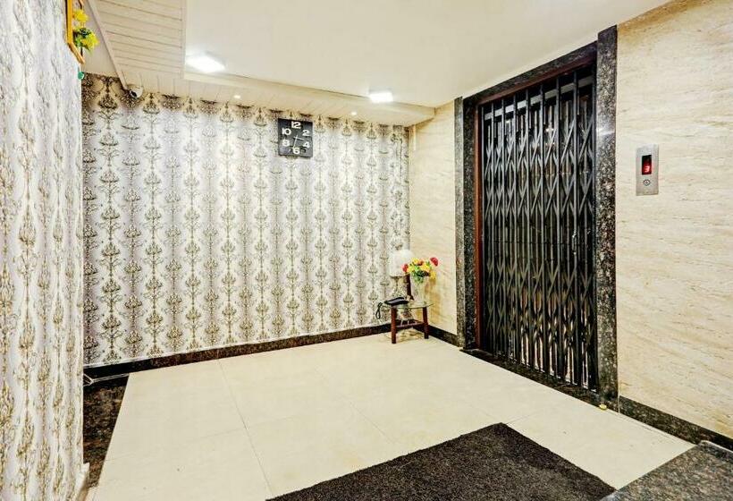 فندق Nirvana Lodging & Boarding By Wb Inn