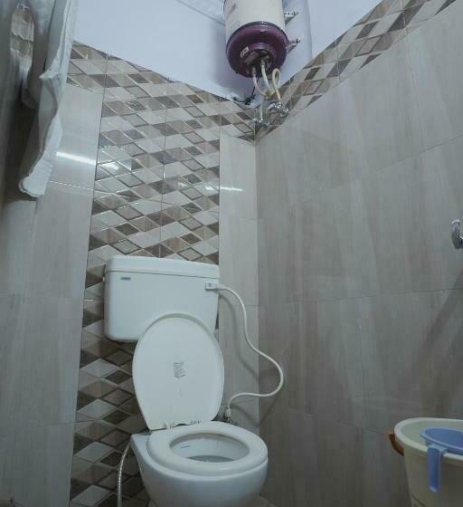 酒店 Shukla Brothers By Wb Inn