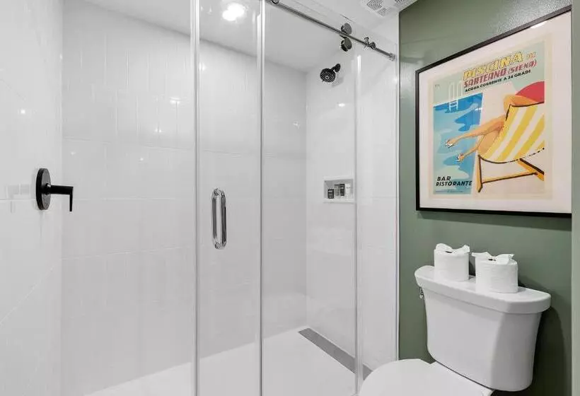 مُتل The Starlight Motor Inn