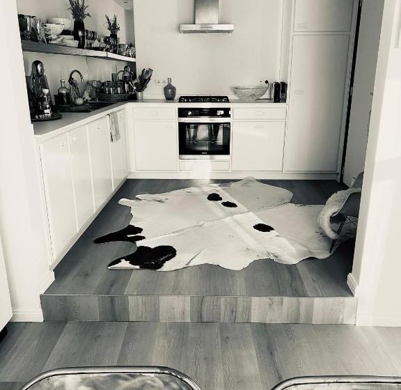 פנסיון La Maisonnette Du Lac De Genval