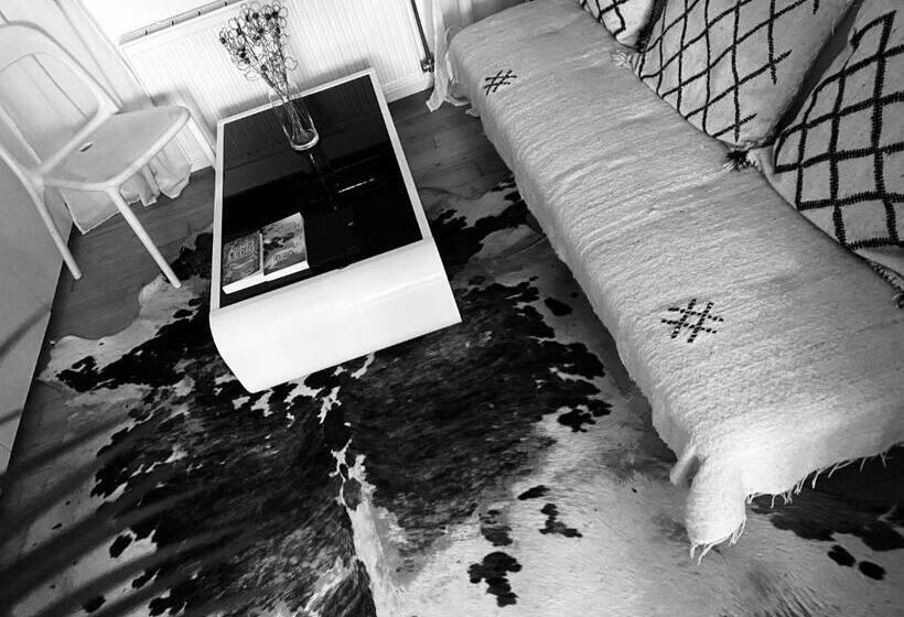 פנסיון La Maisonnette Du Lac De Genval