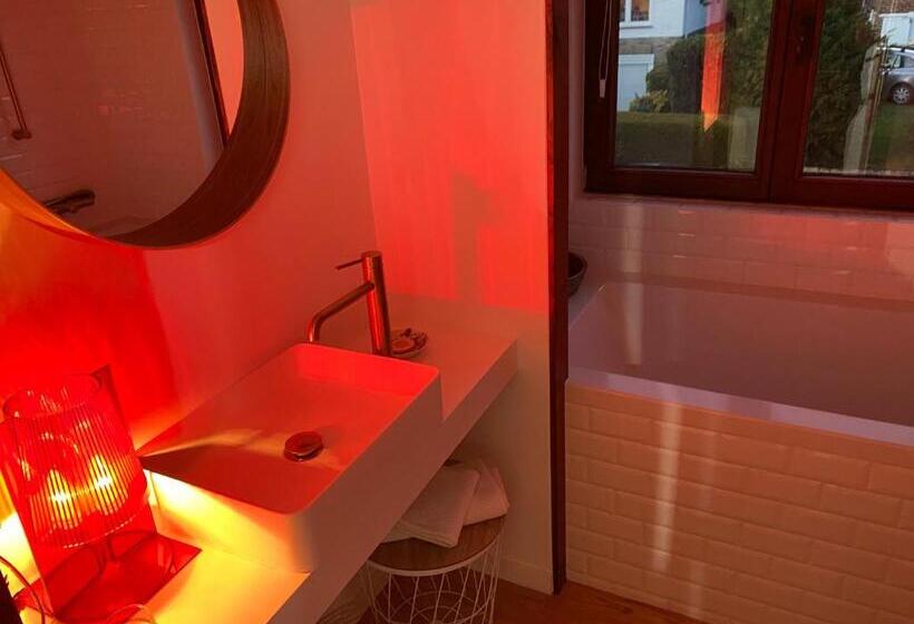 פנסיון La Maisonnette Du Lac De Genval