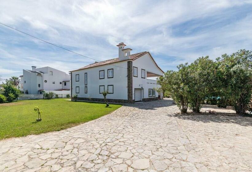 פנסיון Vip House Pool & Beach In Caparica