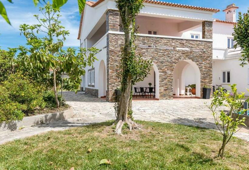פנסיון Vip House Pool & Beach In Caparica