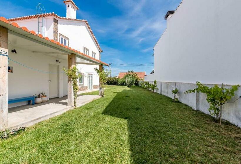 פנסיון Vip House Pool & Beach In Caparica