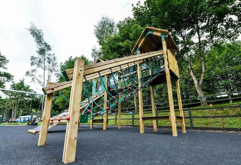 منتجع Lowther Park