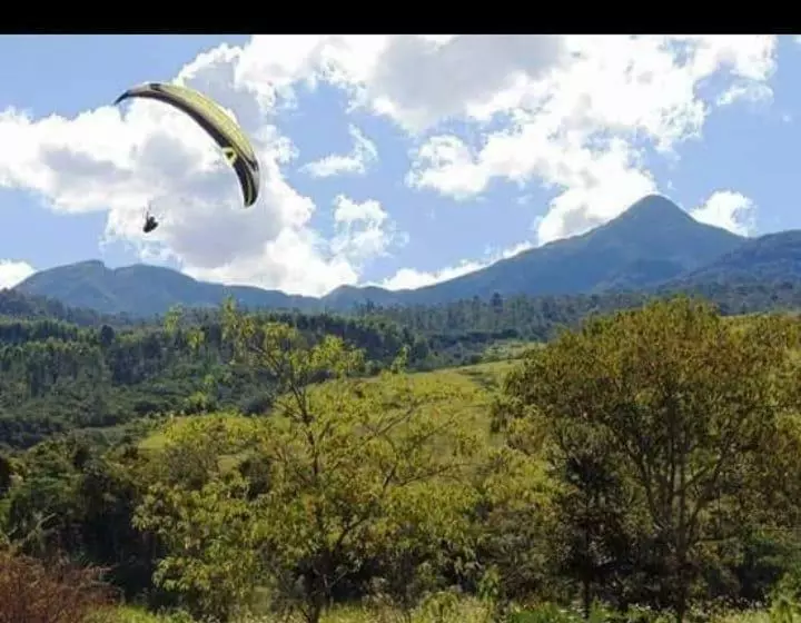 ユースホステル Pousada E Restaurante Village Mantovani