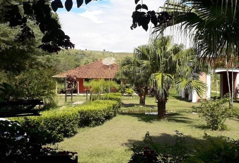 Herberge Pousada E Restaurante Village Mantovani