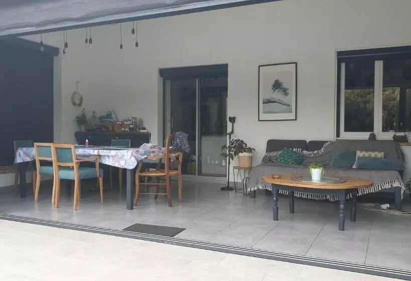 Aamiaismajoitus (B&B) Chambre D Hôte à La Maison Du Petit Bois 4 étoiles