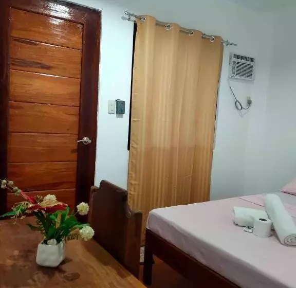 Aamiaismajoitus (B&B) Two Season Tourist Inn