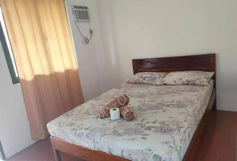Aamiaismajoitus (B&B) Two Season Tourist Inn