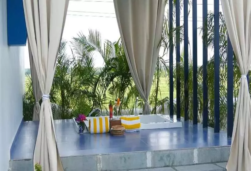 ホテル Ananda Resorts