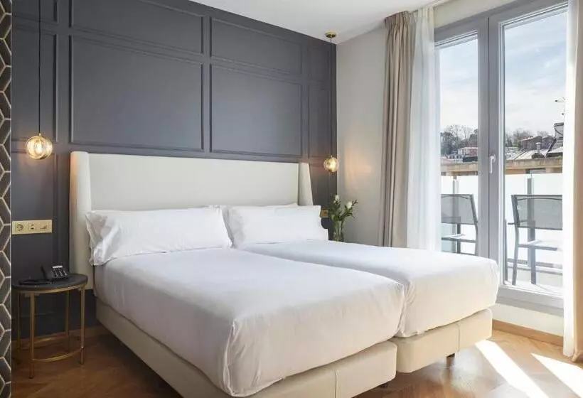 ホテル Arrizul Catedral