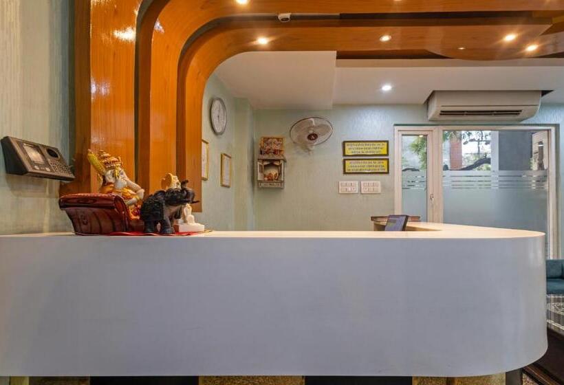 Отель Treebo Shakuntalam, Near Lucknow Airport