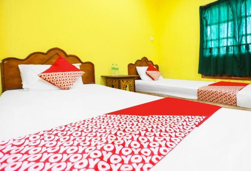 בית מלון כפרי Oyo 91839 Penginapan Sulthan Penyengat Syariah