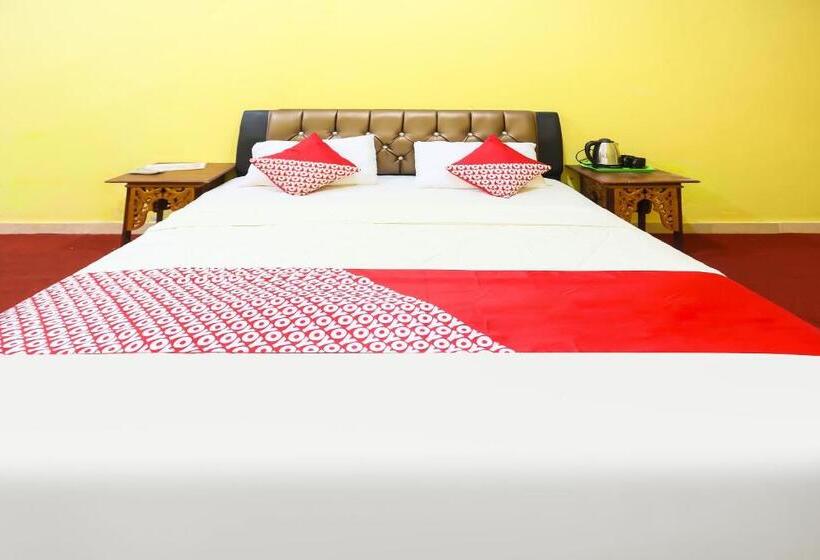 בית מלון כפרי Oyo 91839 Penginapan Sulthan Penyengat Syariah